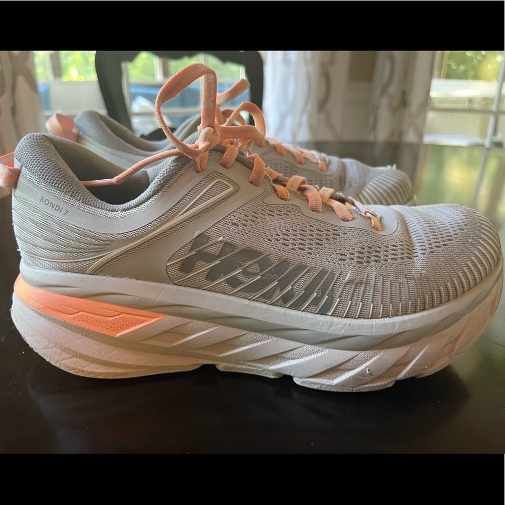 Hoka One One Bondi 7 Size 8.5 D (wide) Harbor Mist Sharkskin Grey/Coral